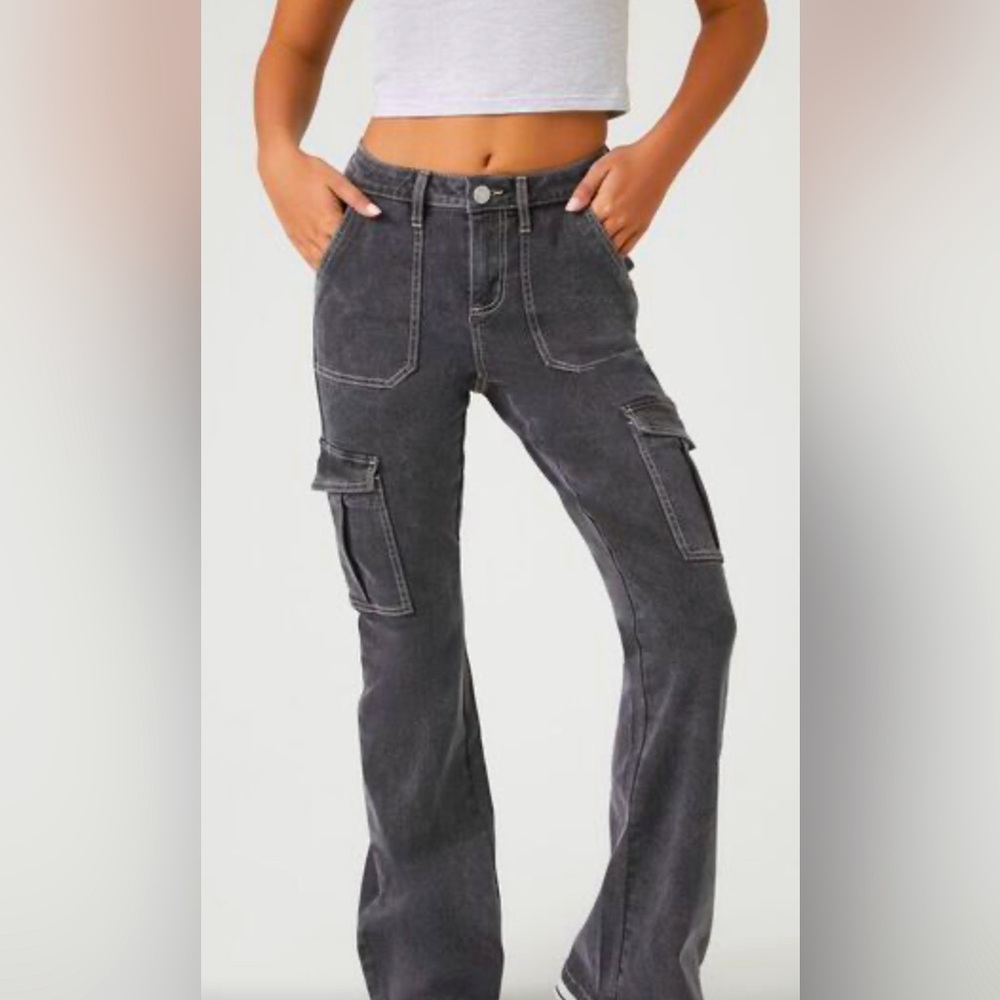 FOREVER 21 - Cargo Flare Jeans- Acid Washed Black Size 31